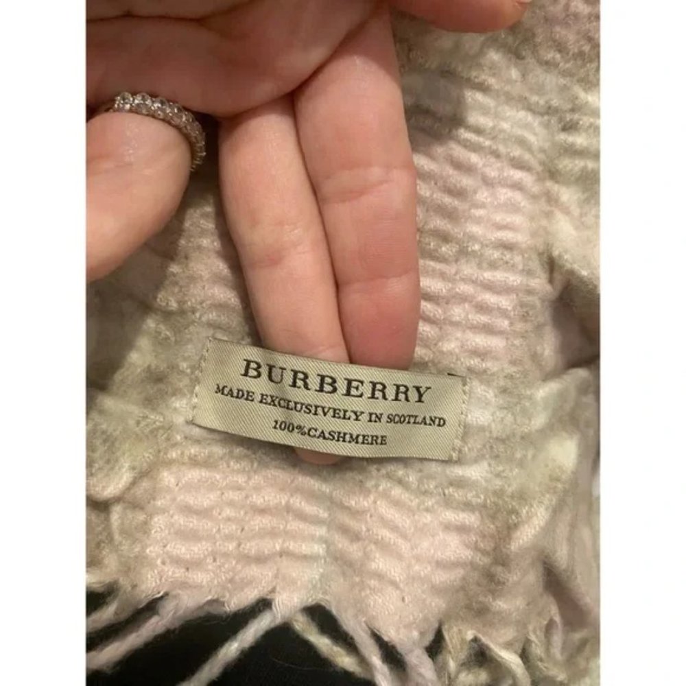 RARE - Burberry Scarf - Blush Pink - Picture 6 of 6